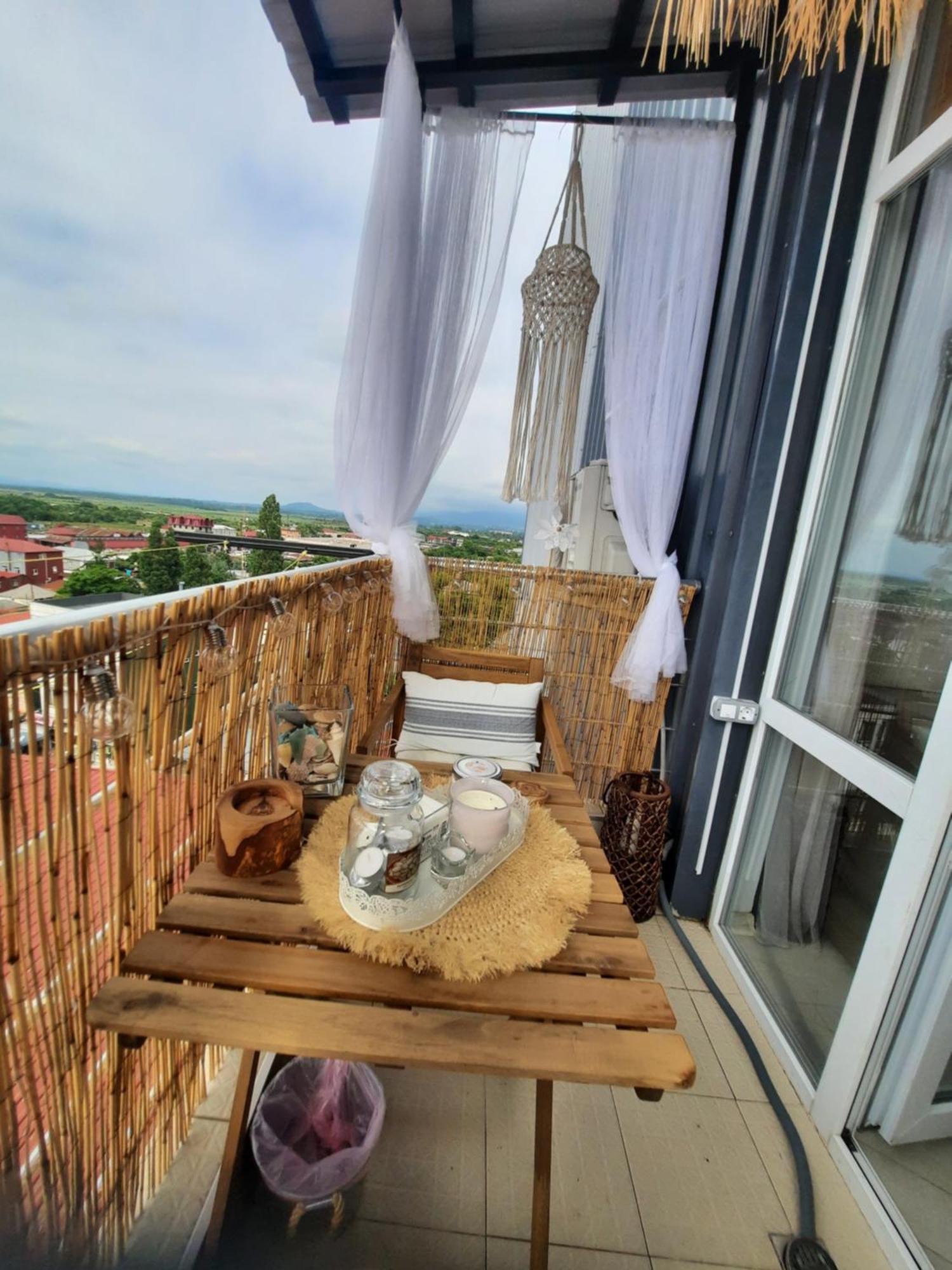 Sofia'S Apartment In Kobuleti Bagian luar foto